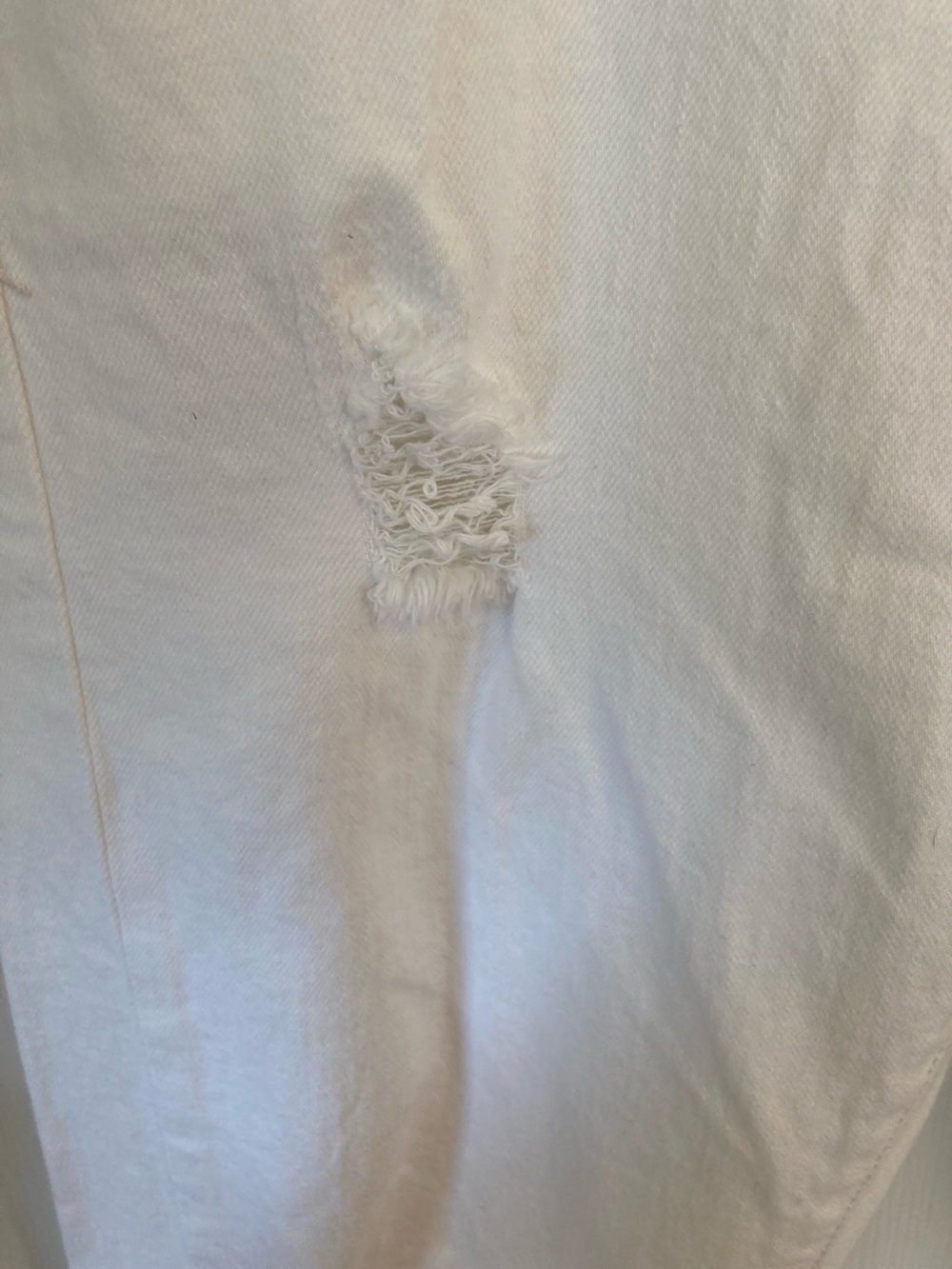 Pilcro Cream-Label Off  White Distressed Denim Jeans - Picture 5 of 15